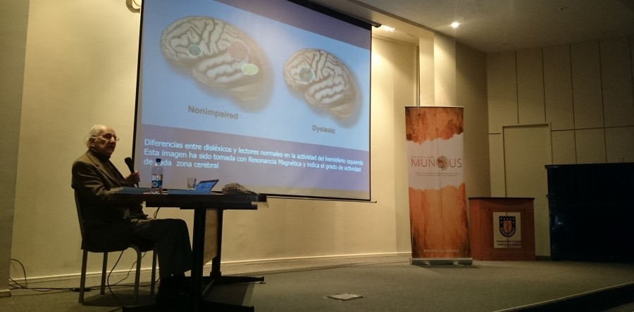 Exitoso seminario junto al Dr. Luis Bravo Valdivieso